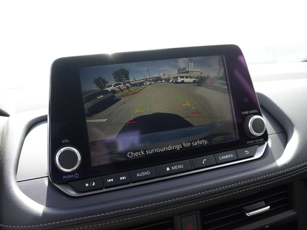 New 2025 Nissan Rogue SV FWD image 12