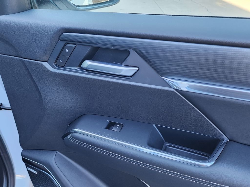 New 2026 GMC Acadia Elevation w/ LPO, Floor Liner Package image 39