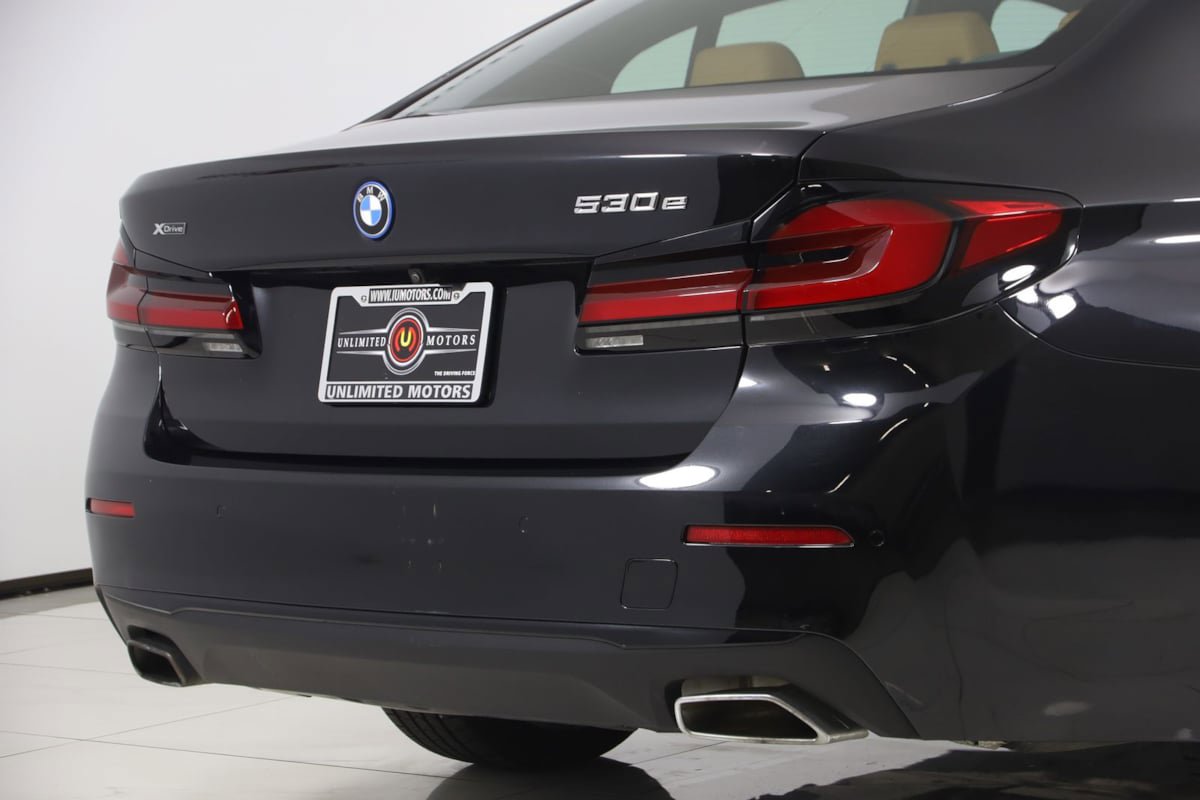 Used 2023 BMW 530e xDrive w/ Premium Package AWD/4WD image 50