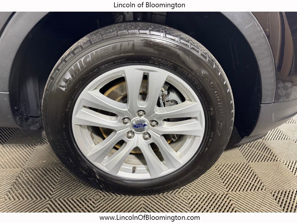 Used 2019 Ford Explorer XLT w/ Equipment Group 201A AWD/4WD image 13