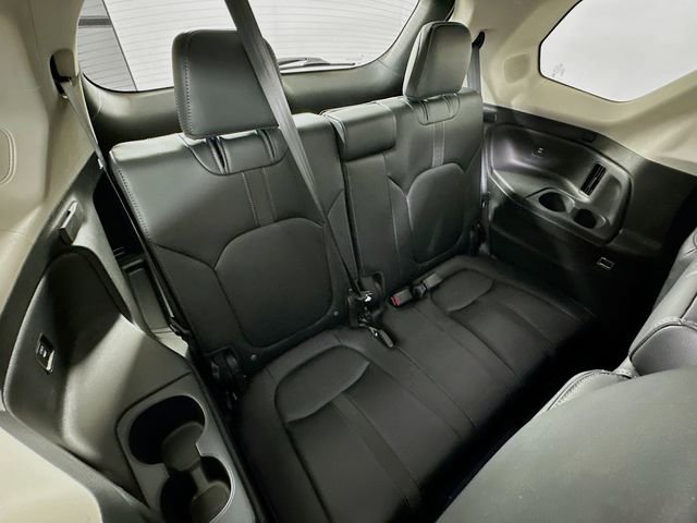 Used 2025 Honda Pilot Touring image 33
