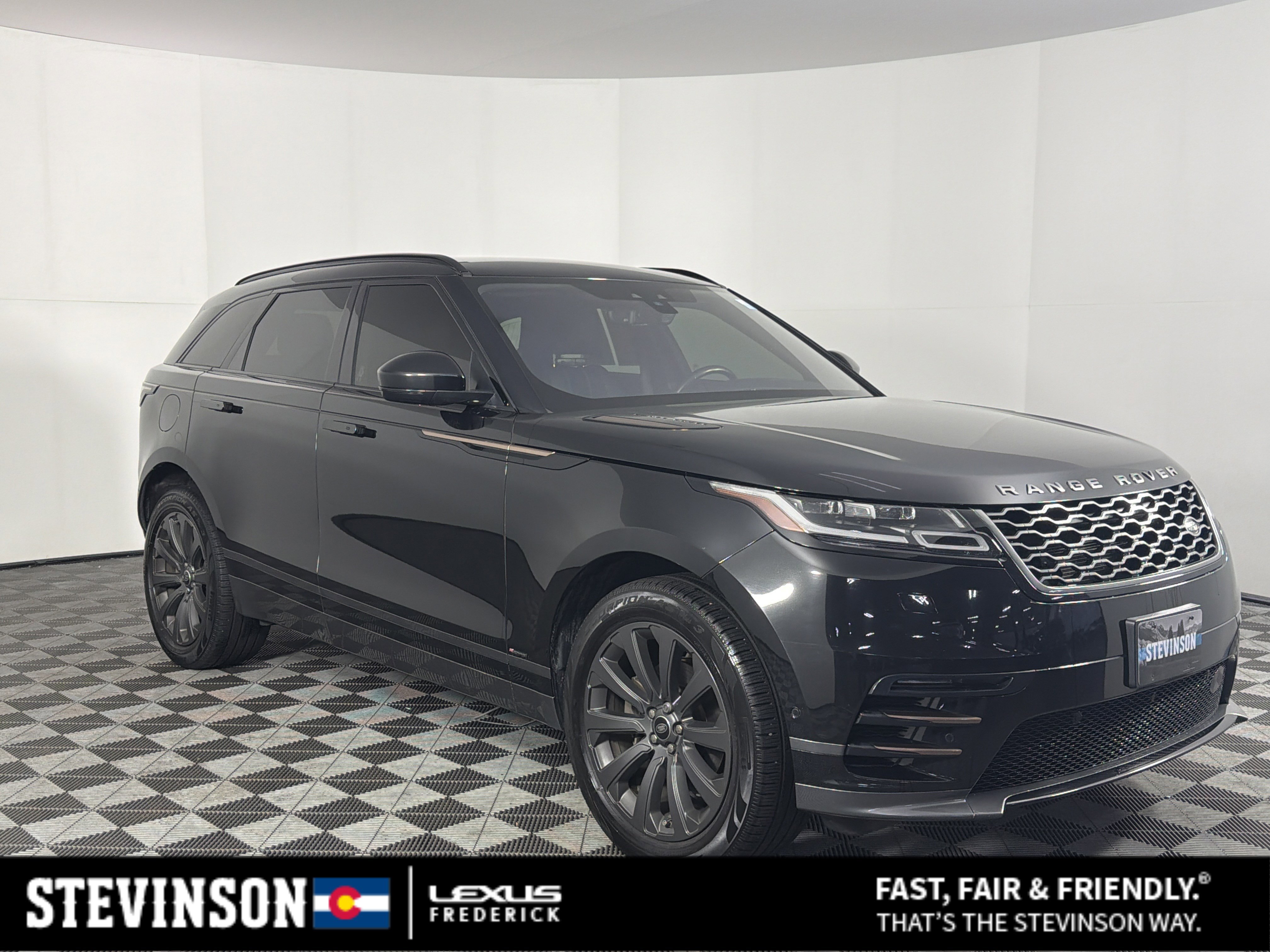 Used 2019 Land Rover Range Rover Velar R-Dynamic SE AWD/4WD image 1