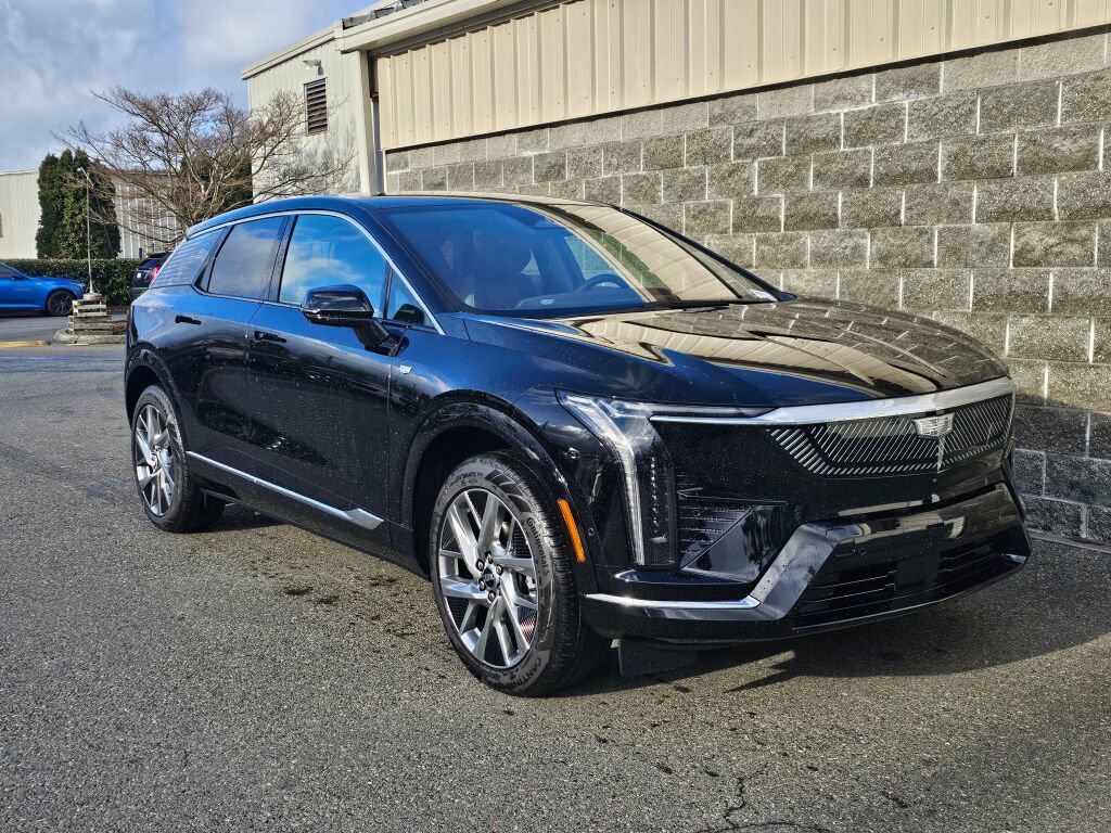 New 2026 Cadillac Optiq Luxury 1 image 11