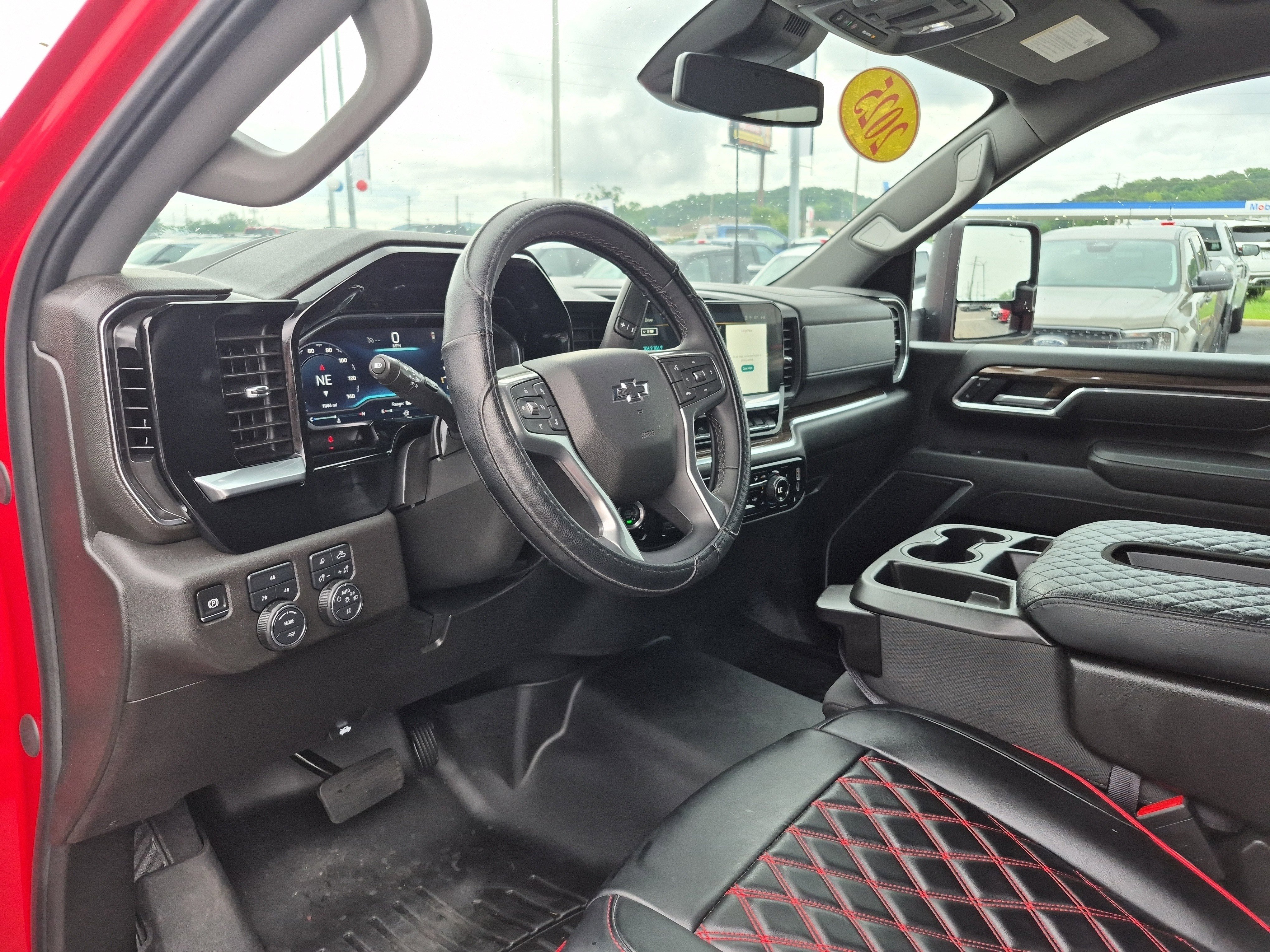 Used 2025 Chevrolet Silverado 2500 LT w/ Trail Boss Package AWD/4WD image 18