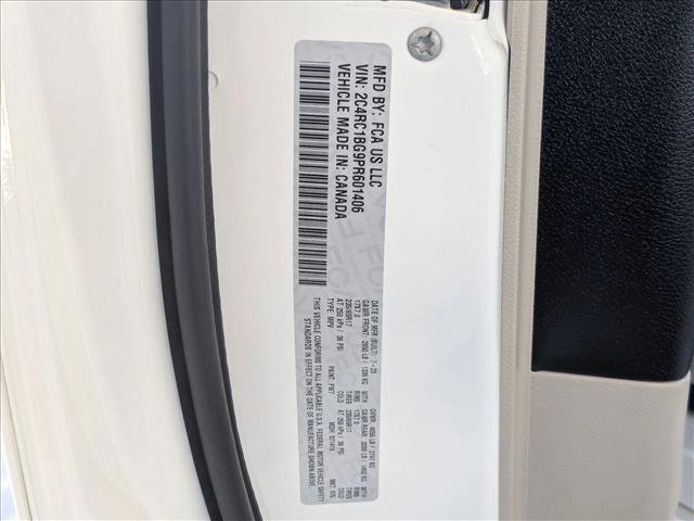 Used 2023 Chrysler Pacifica Touring-L image 24