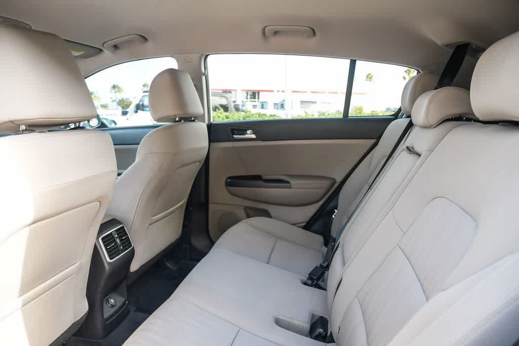 Used 2021 Kia Sportage LX FWD image 19