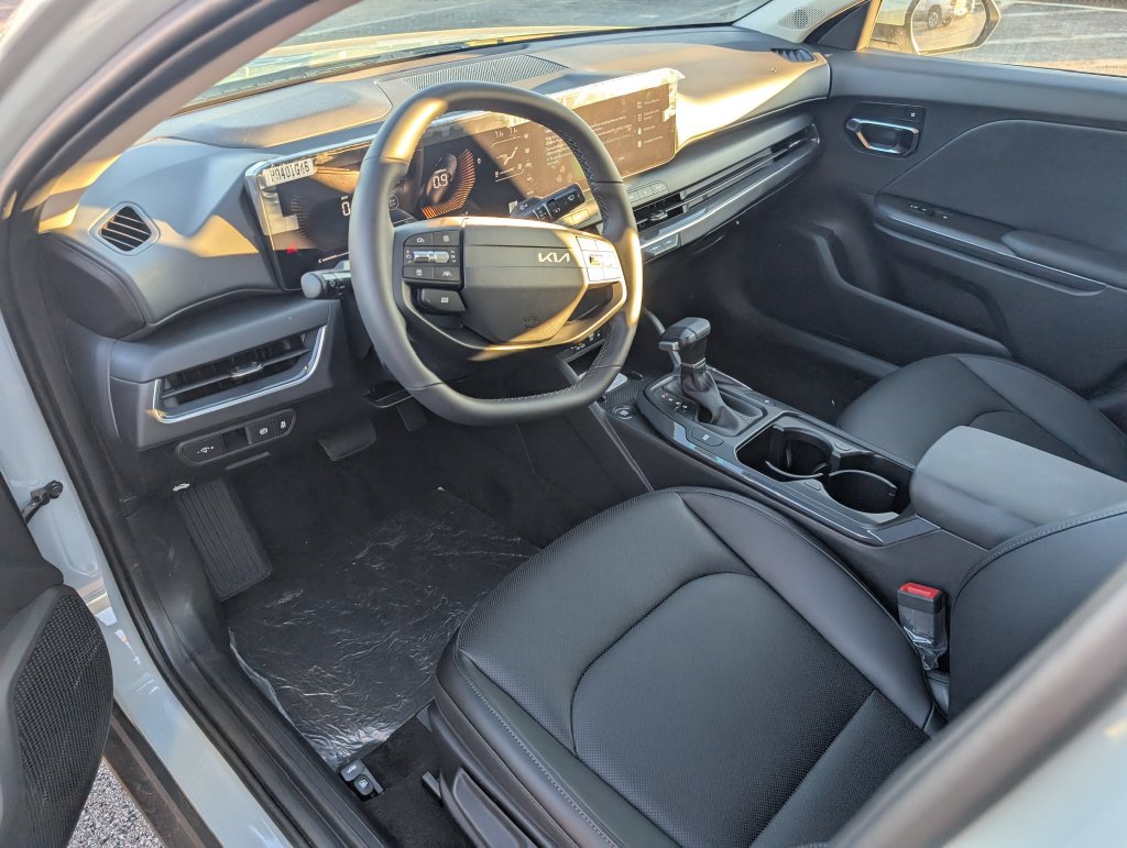 New 2026 Kia K4 EX FWD image 13
