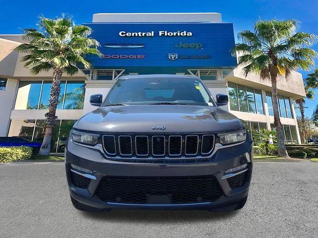 Certified 2023 Jeep Grand Cherokee Limited w/ Luxury Tech Group II RWD image 3