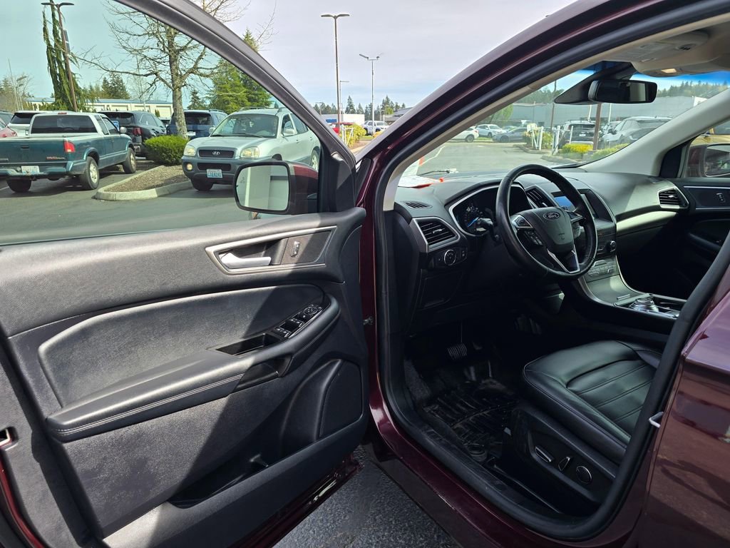 Used 2019 Ford Edge SEL w/ Equipment Group 201A image 7