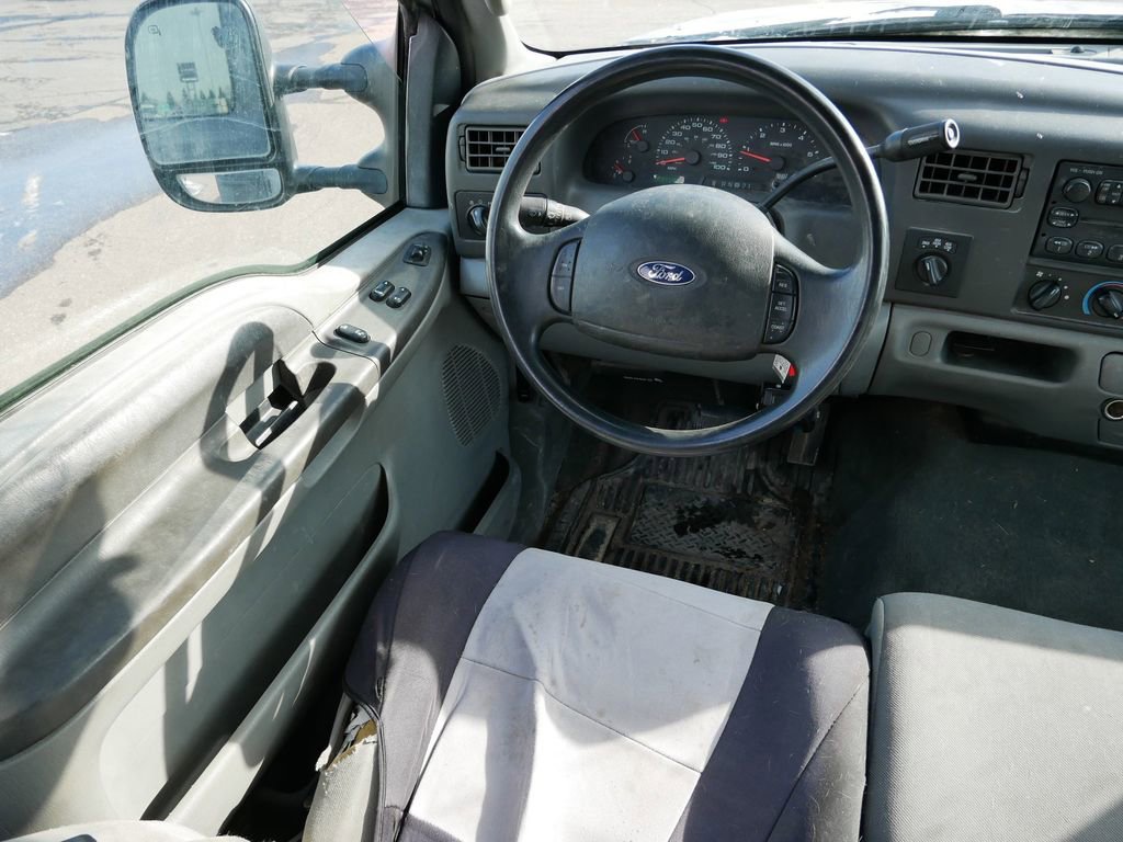 Used 2004 Ford F250 XLT image 12