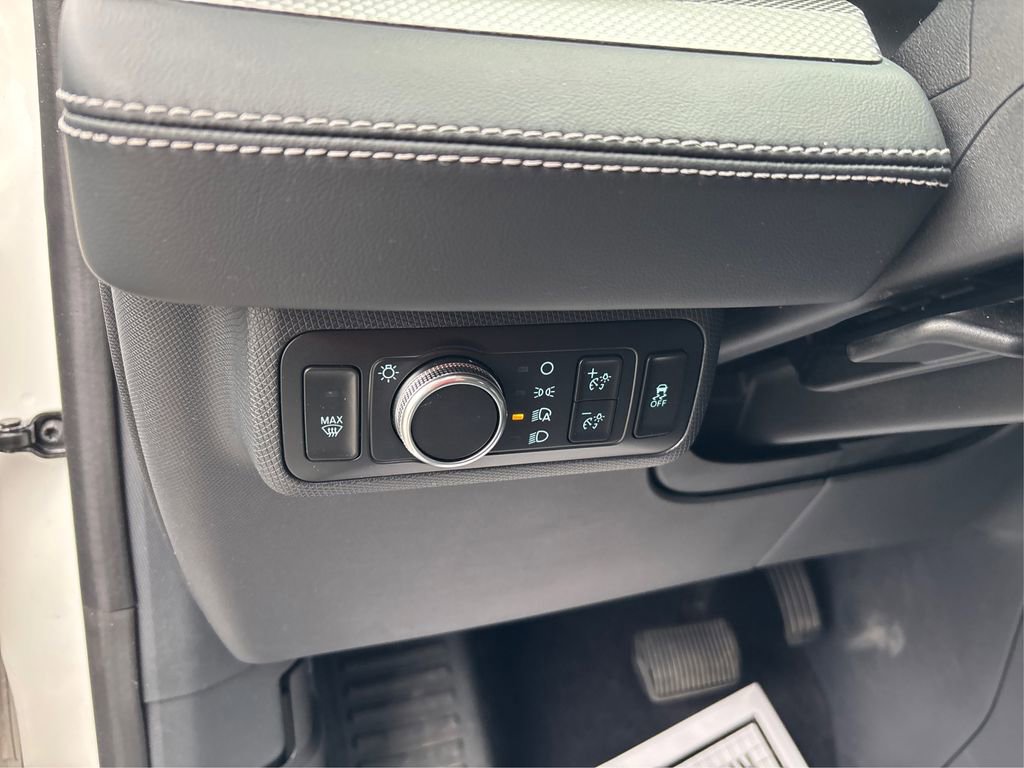 Used 2022 Ford Mustang Mach-E Select image 34