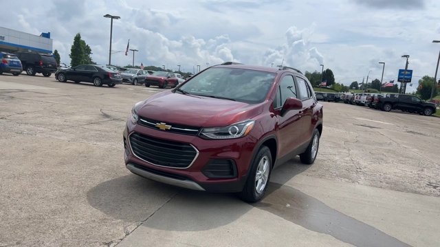 Used 2022 Chevrolet Trax LT w/ Driver Confidence Package AWD/4WD image 4