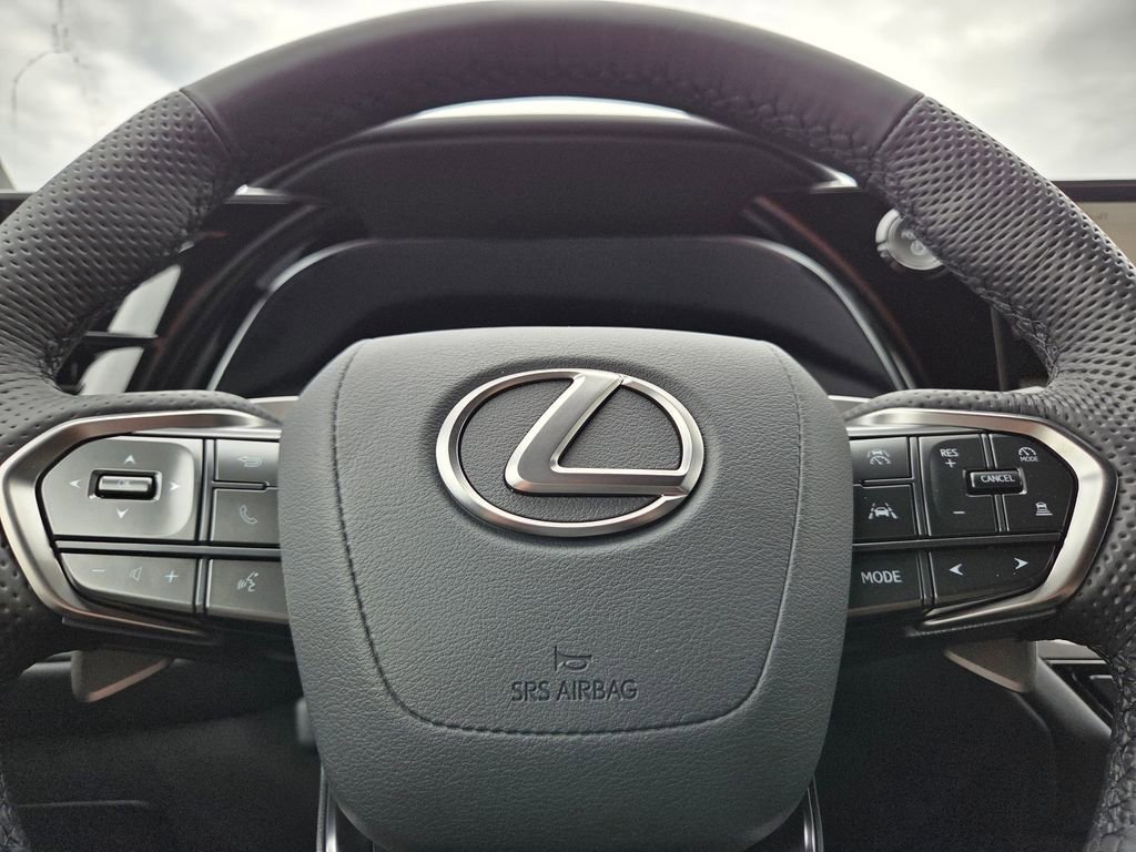 New 2026 Lexus TX 500h AWD image 34