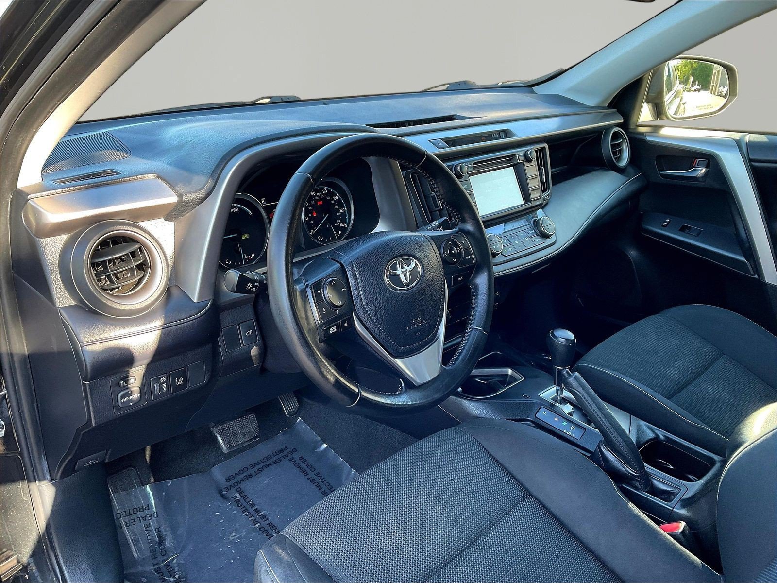 Used 2017 Toyota RAV4 XLE w/ All Weather Liner Package AWD/4WD image 16