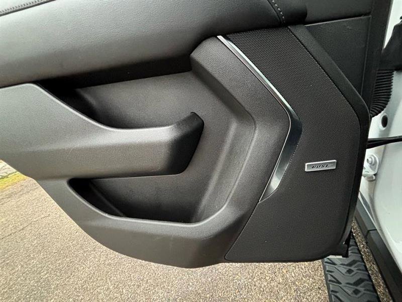 Used 2022 Chevrolet Tahoe Z71 w/ Luxury Package image 38