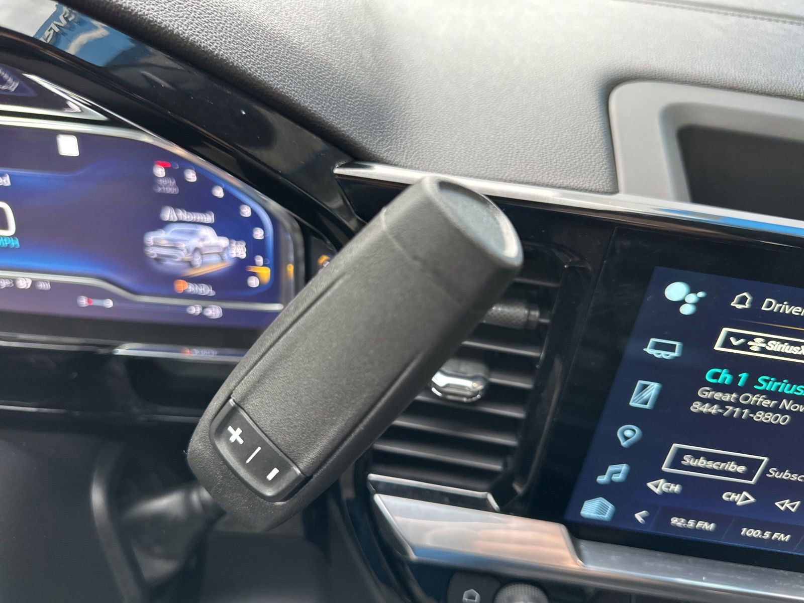 Used 2023 Chevrolet Silverado 1500 LT image 31