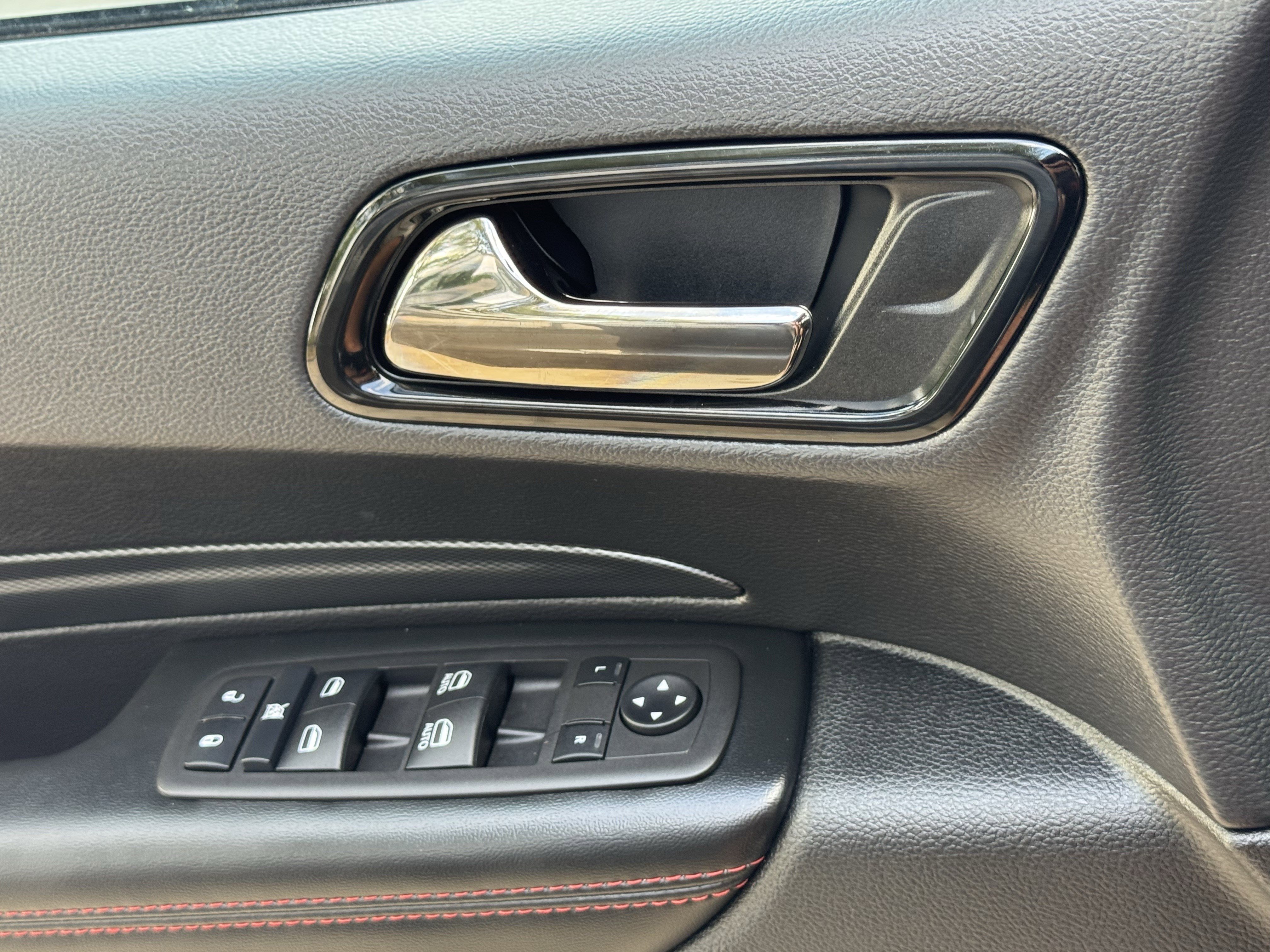 Used 2025 Dodge Durango GT w/ Blacktop Package image 26