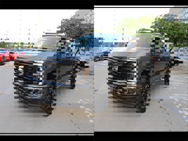 New 2025 Ford F250 Platinum w/ FX4 Off-Road Package image 2