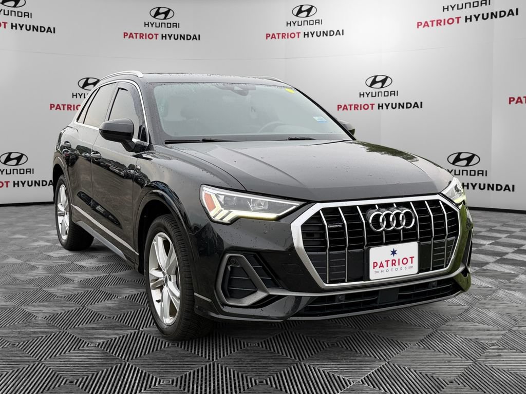 Used 2020 Audi Q3 2.0T Premium Plus AWD/4WD image 1