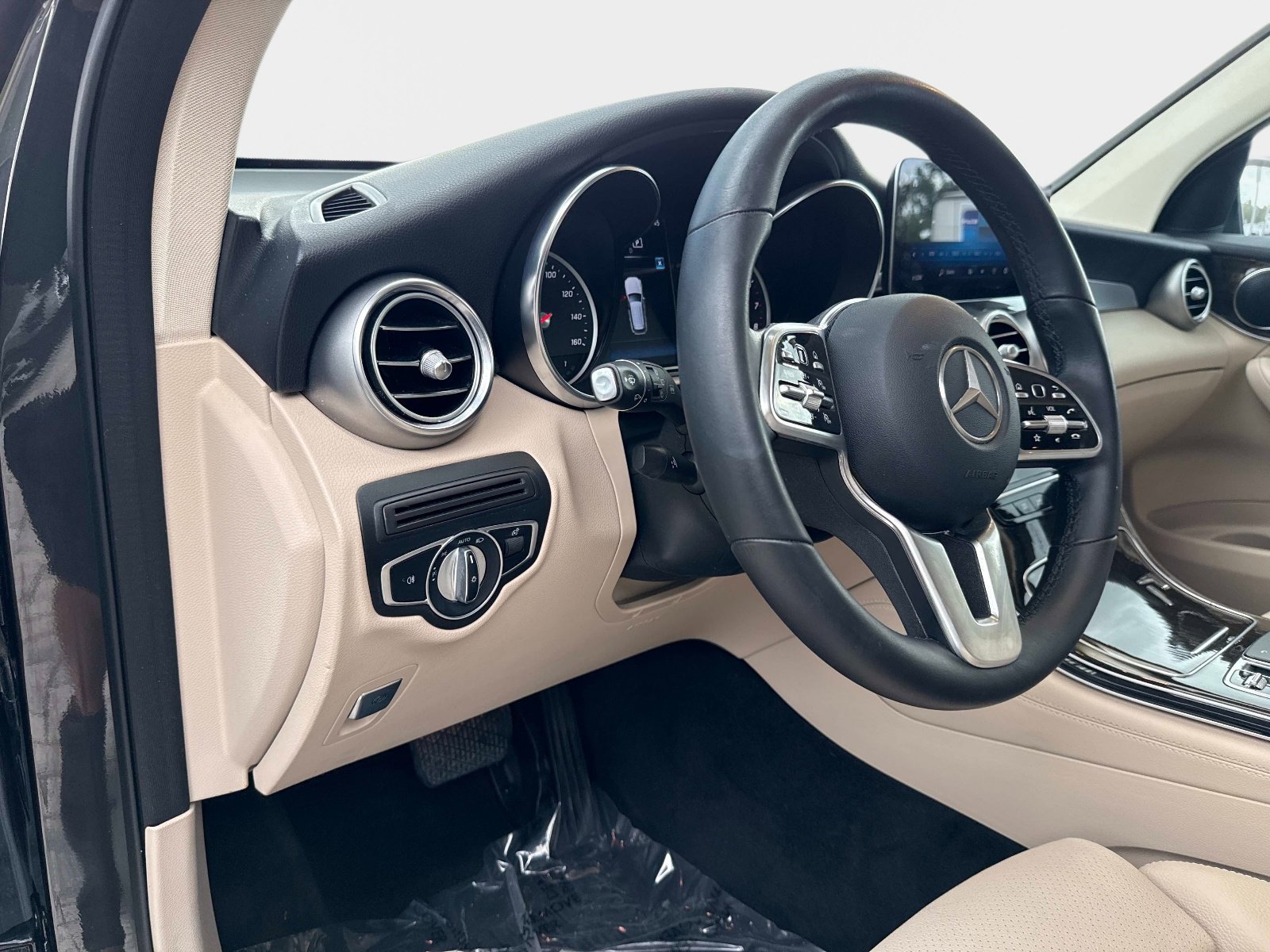 Certified 2020 Mercedes-Benz GLC 300 image 19