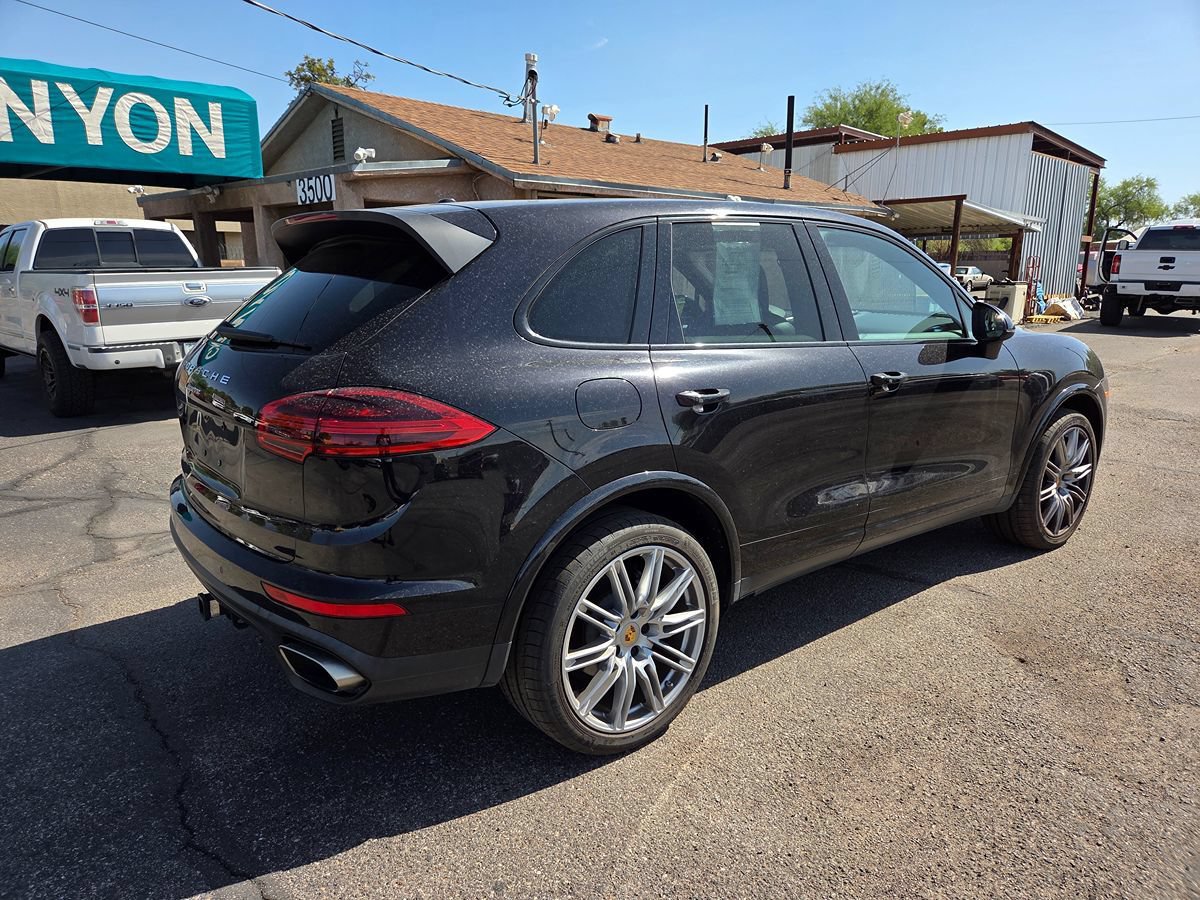 Used 2018 Porsche Cayenne Platinum Edition AWD/4WD image 3