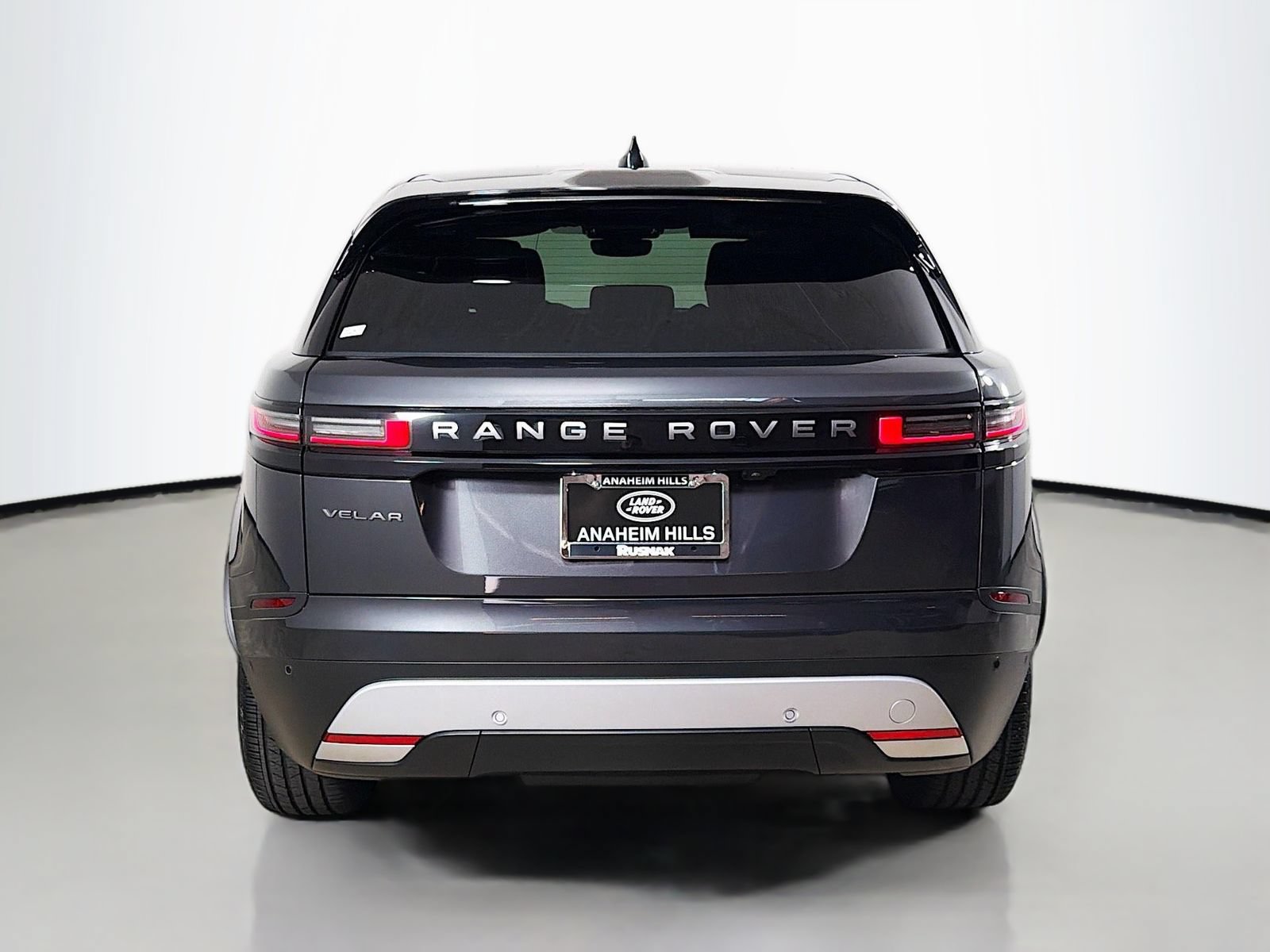 Used 2026 Land Rover Range Rover Velar S AWD/4WD image 4