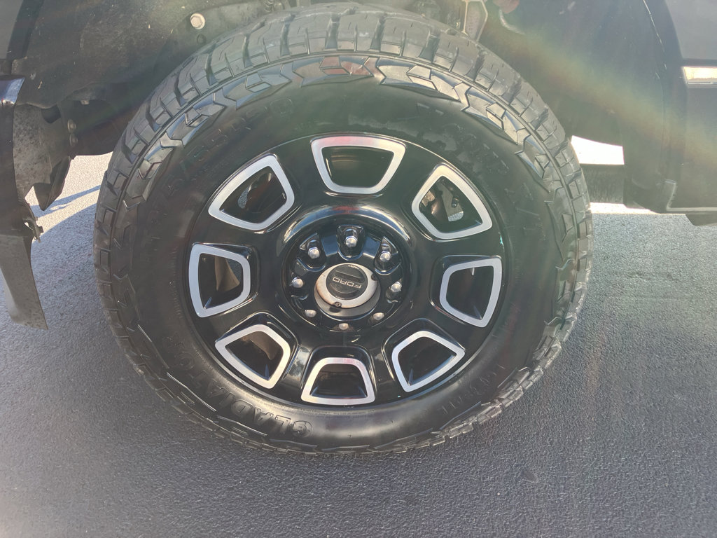 Used 2025 Ford F350 Platinum image 13