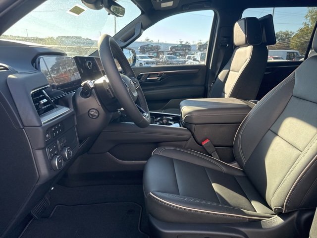 New 2026 Chevrolet Suburban Premier image 13