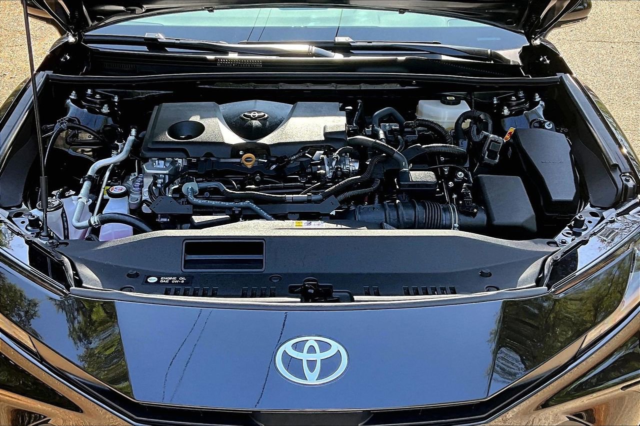 Used 2026 Toyota Camry SE AWD/4WD image 30