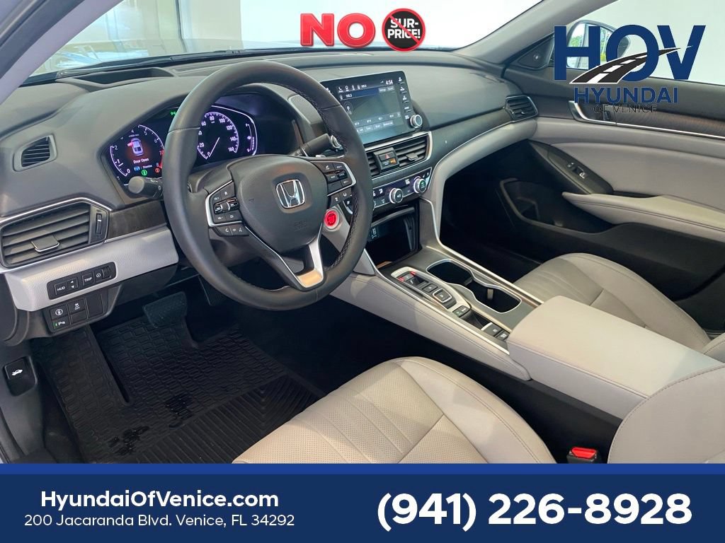 Used 2019 Honda Accord Touring image 32