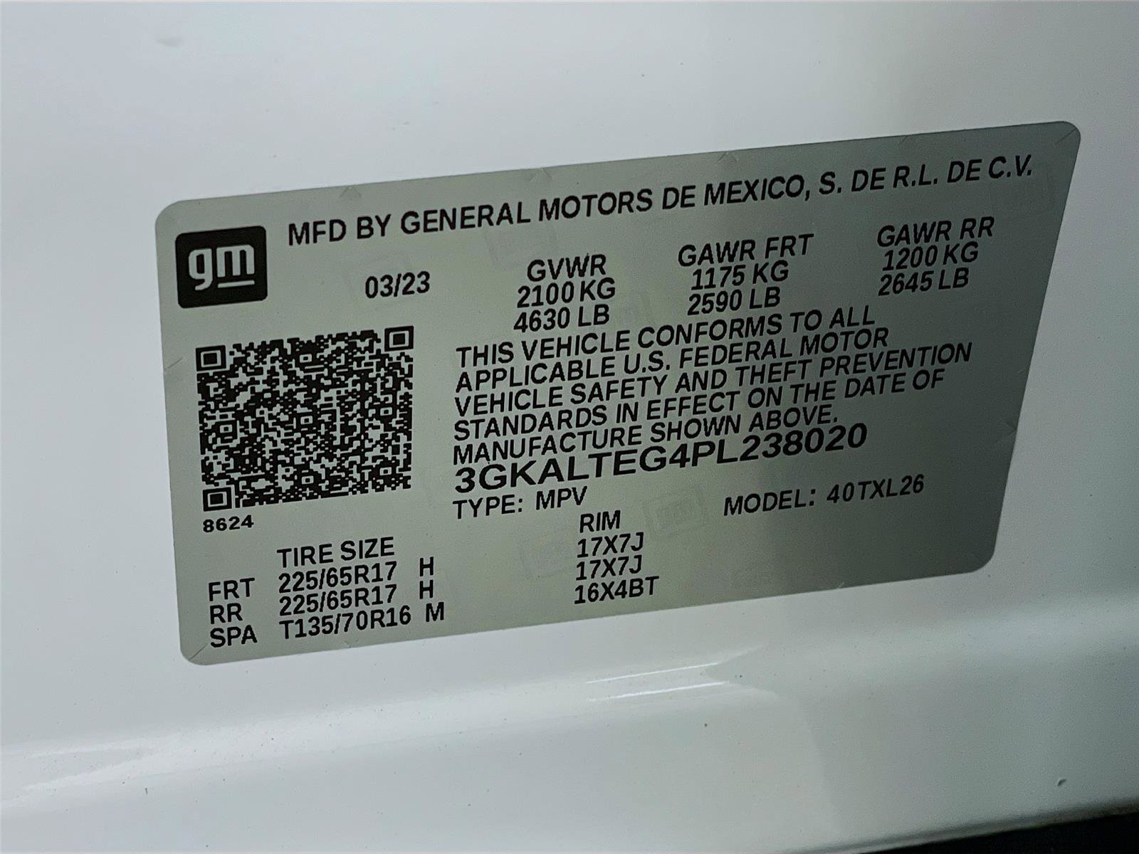 Used 2023 GMC Terrain SLE w/ Driver Convenience Package image 34