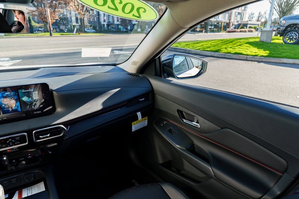New 2026 Nissan Sentra SR w/ SR Premium Package FWD image 10