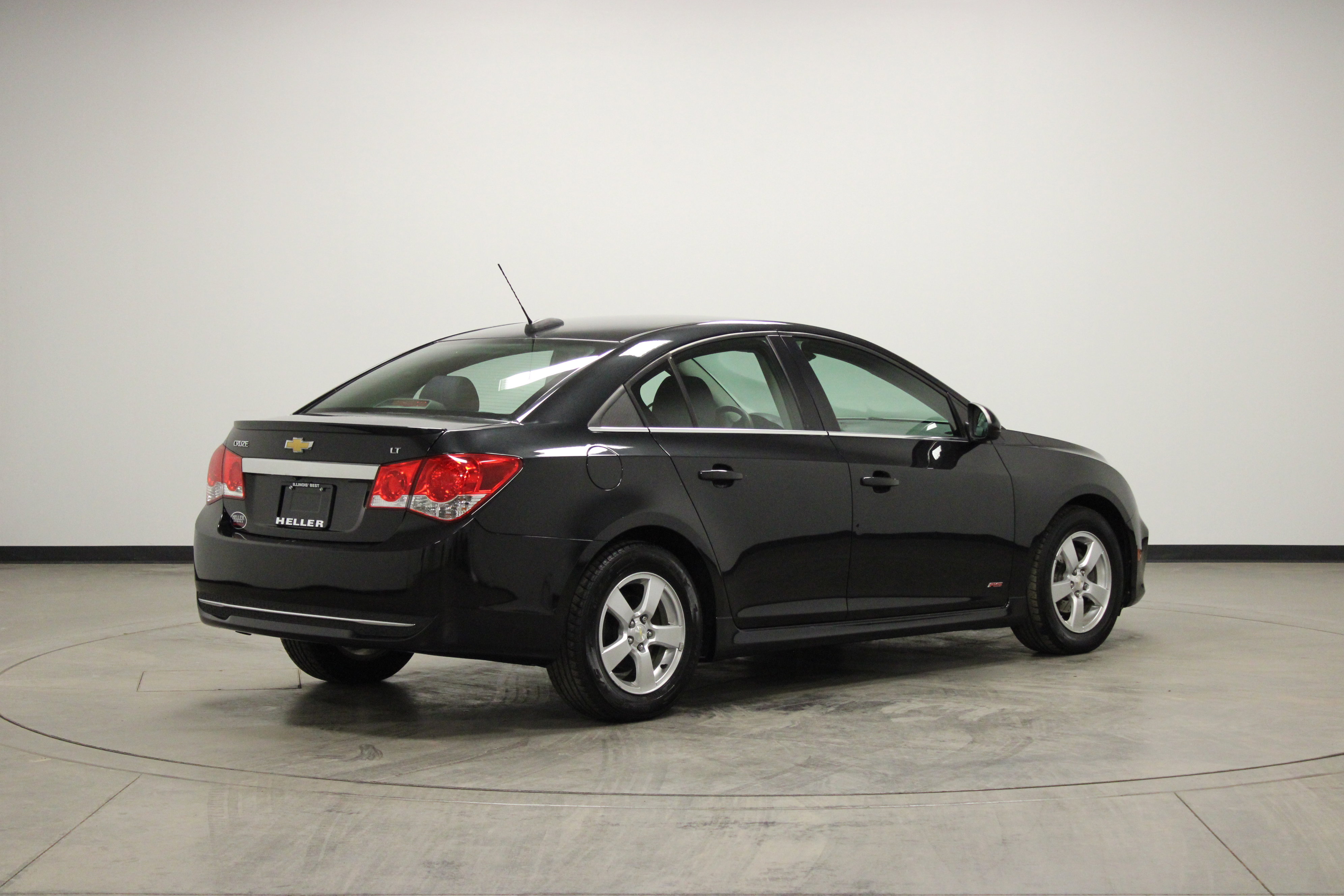 Used 2015 Chevrolet Cruze LT image 8