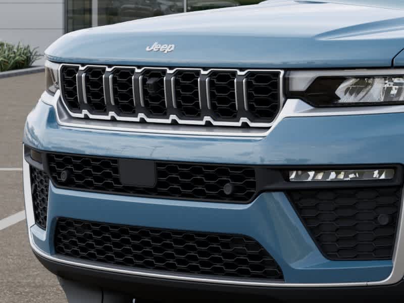 New 2026 Jeep Grand Cherokee Limited w/ Luxury Tech Group II AWD/4WD image 11