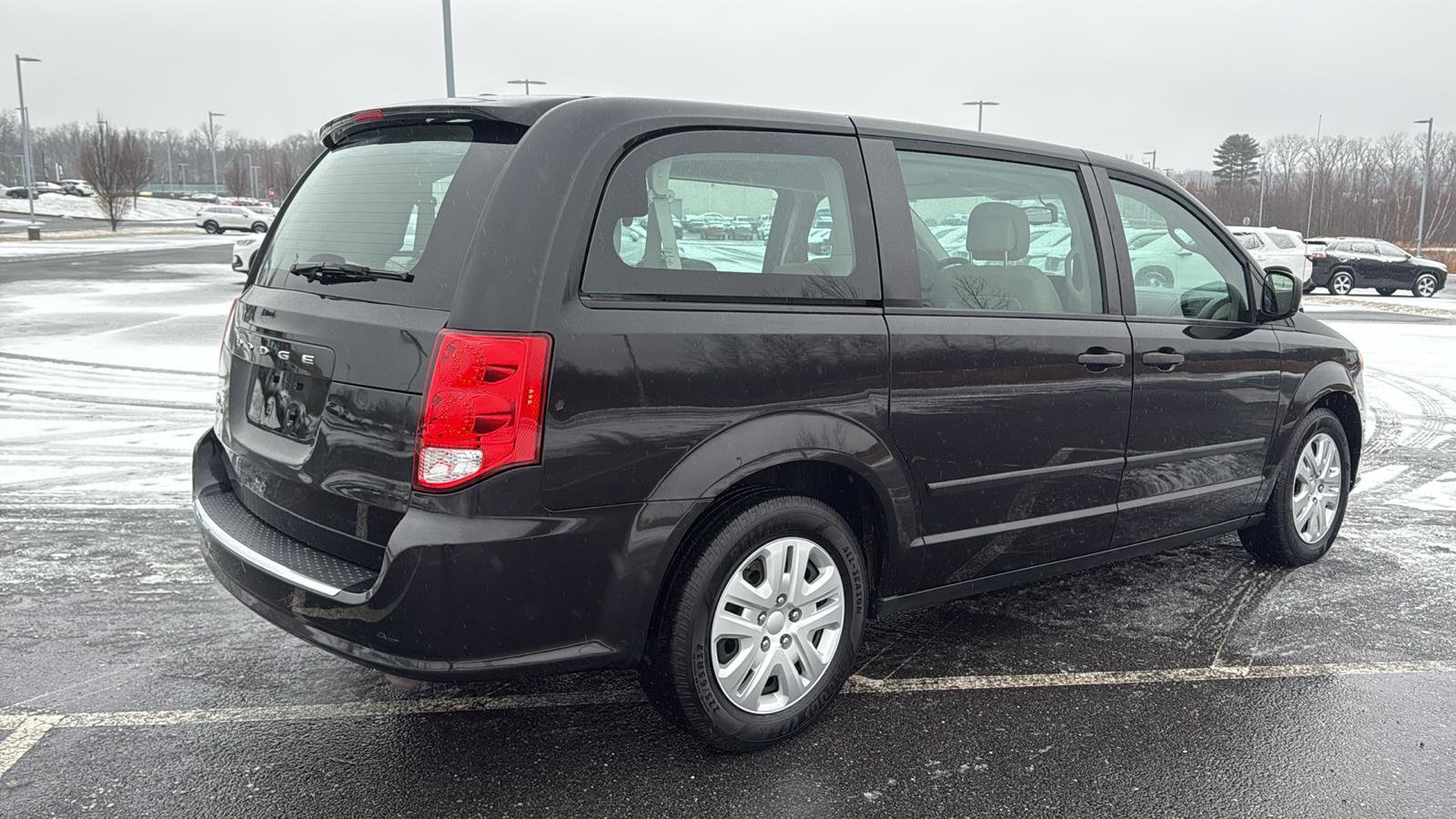 Used 2015 Dodge Grand Caravan American Value Package w/ UConnect Hands-Free Group image 6