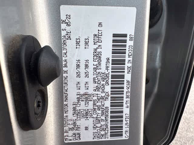 Used 2022 Toyota Tacoma TRD Off-Road AWD/4WD image 24
