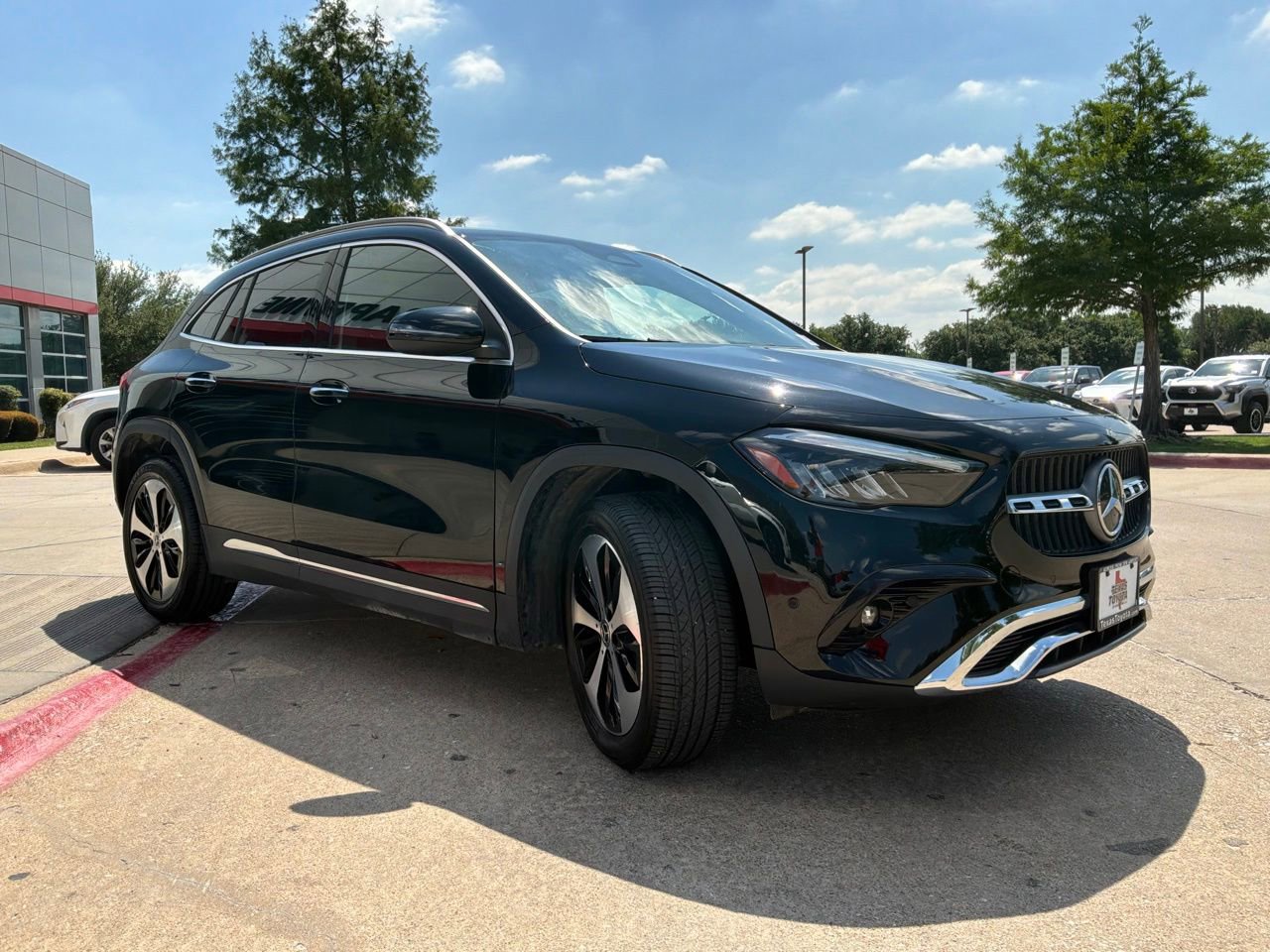 Used 2025 Mercedes-Benz GLA 250 image 3