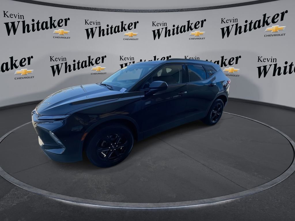 Certified 2025 Chevrolet Blazer LT w/ Midnight/Sport Edition FWD image 4