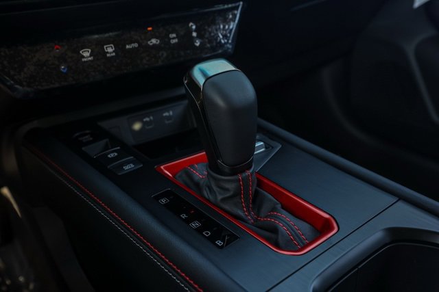 New 2025 Nissan Kicks SR image 29