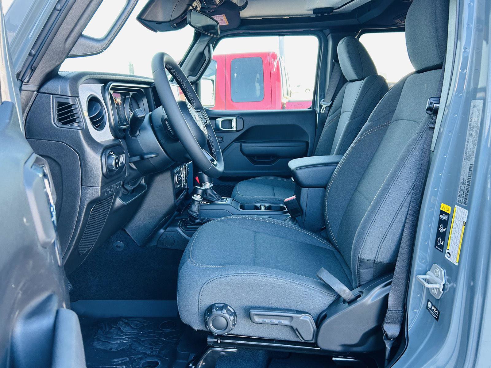 New 2026 Jeep Gladiator Sport AWD/4WD image 3