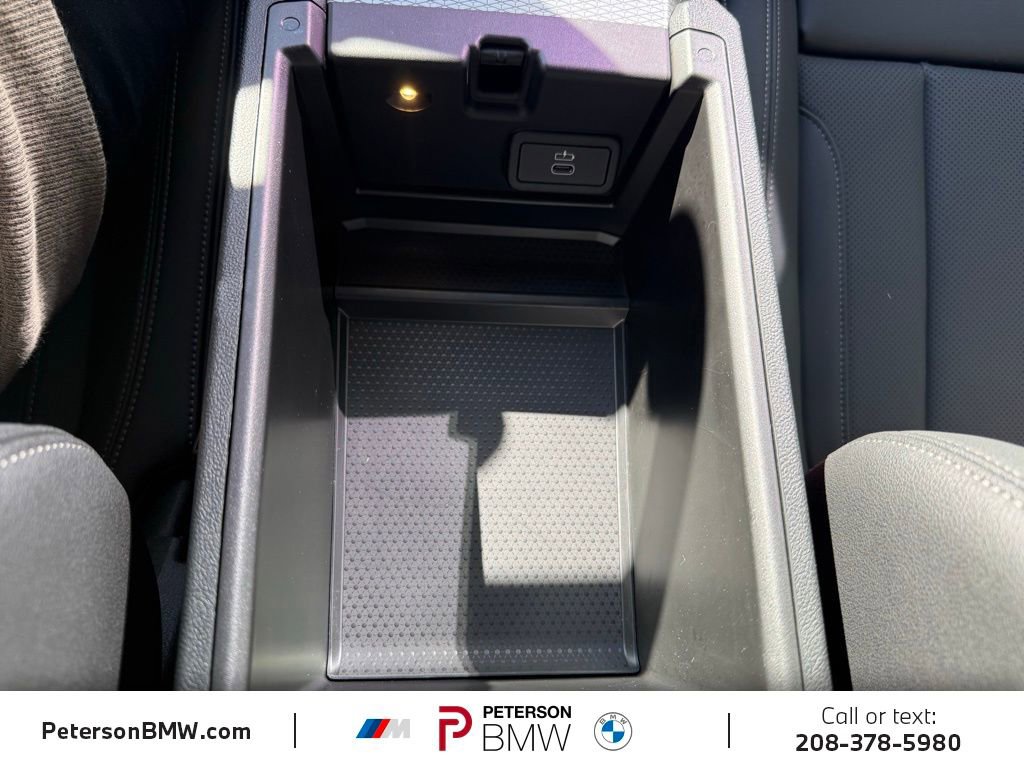Used 2025 BMW 330i xDrive Sedan w/ Convenience Package image 38