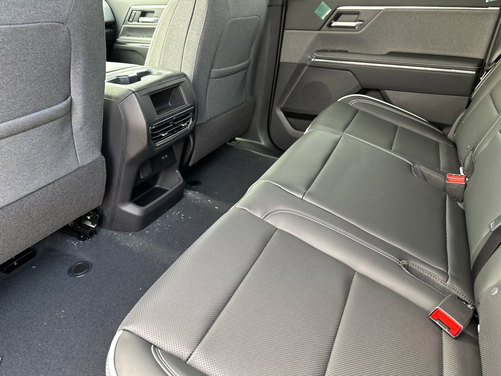 New 2026 GMC Sierra EV Elevation image 12