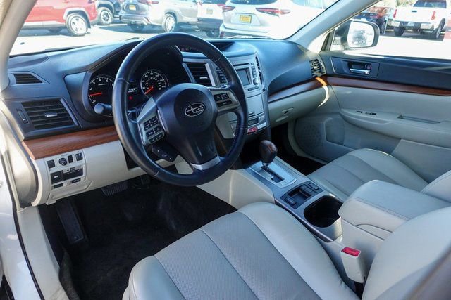 Used 2014 Subaru Outback 2.5i Limited w/ Moonroof Package image 12