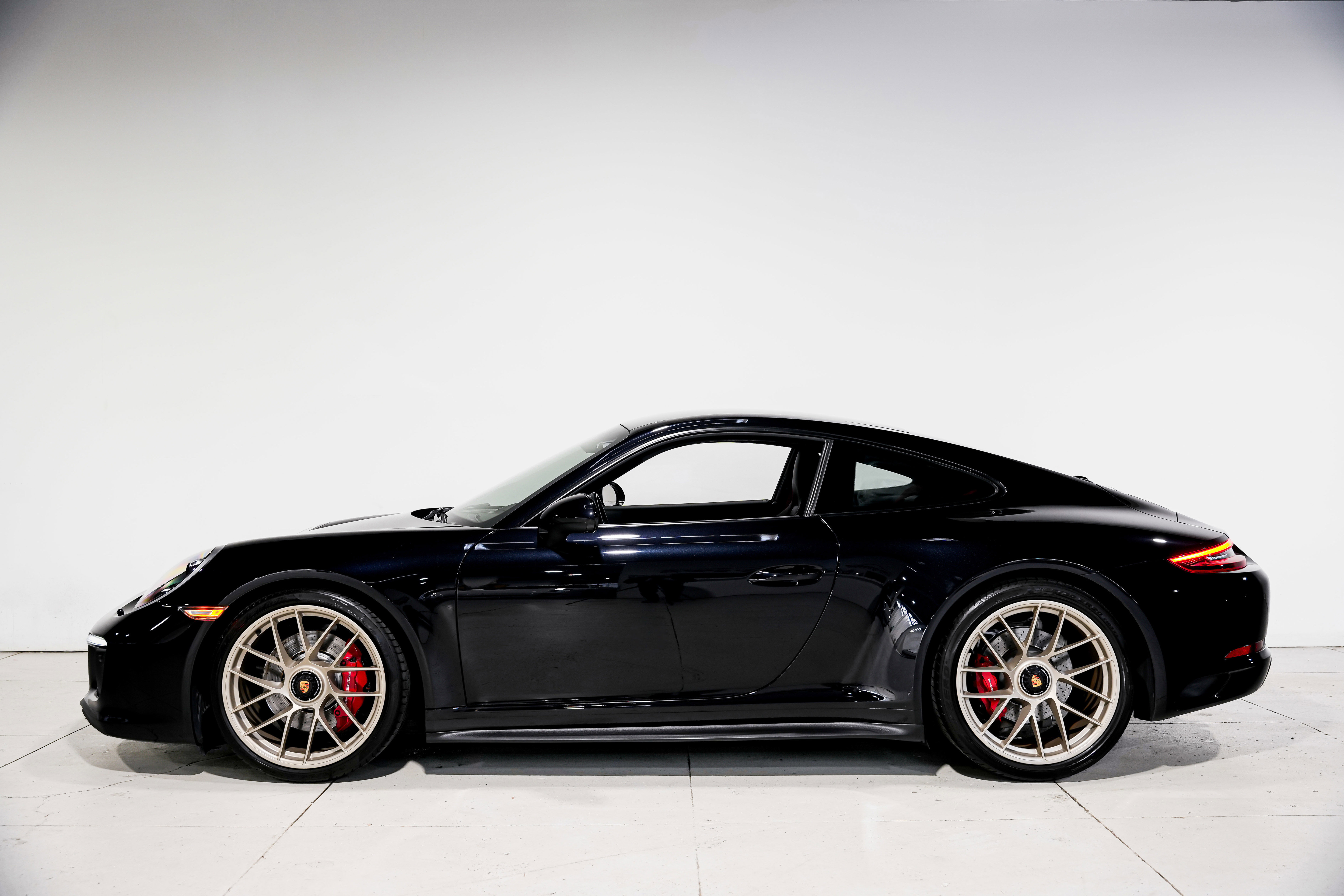 Used 2018 Porsche 911 Carrera GTS image 7