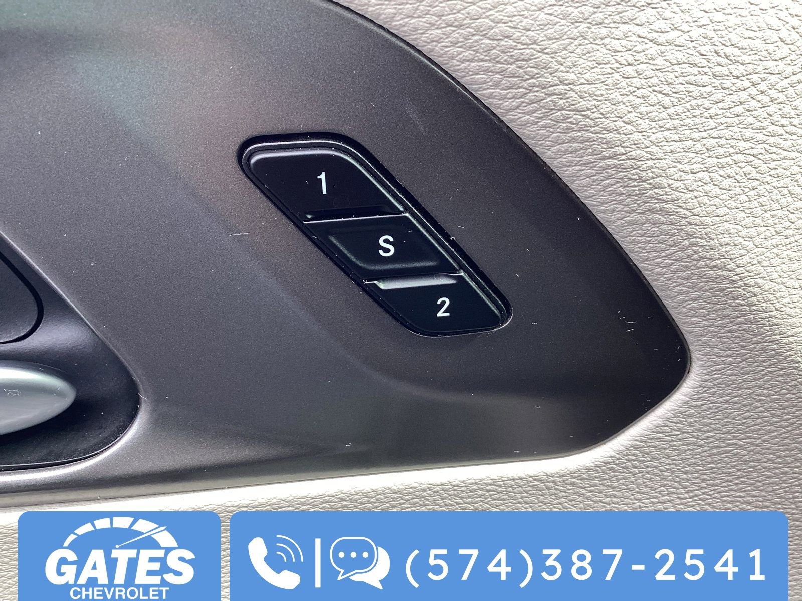 Used 2024 Chrysler Pacifica Touring-L image 29