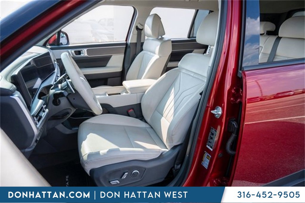 Used 2024 Hyundai Santa Fe SEL image 4