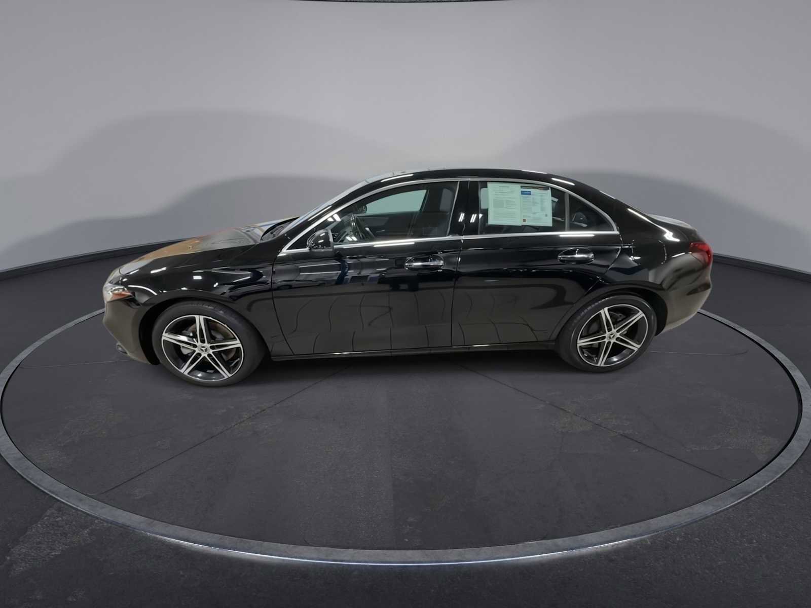 Used 2022 Mercedes-Benz A 220 4MATIC image 5