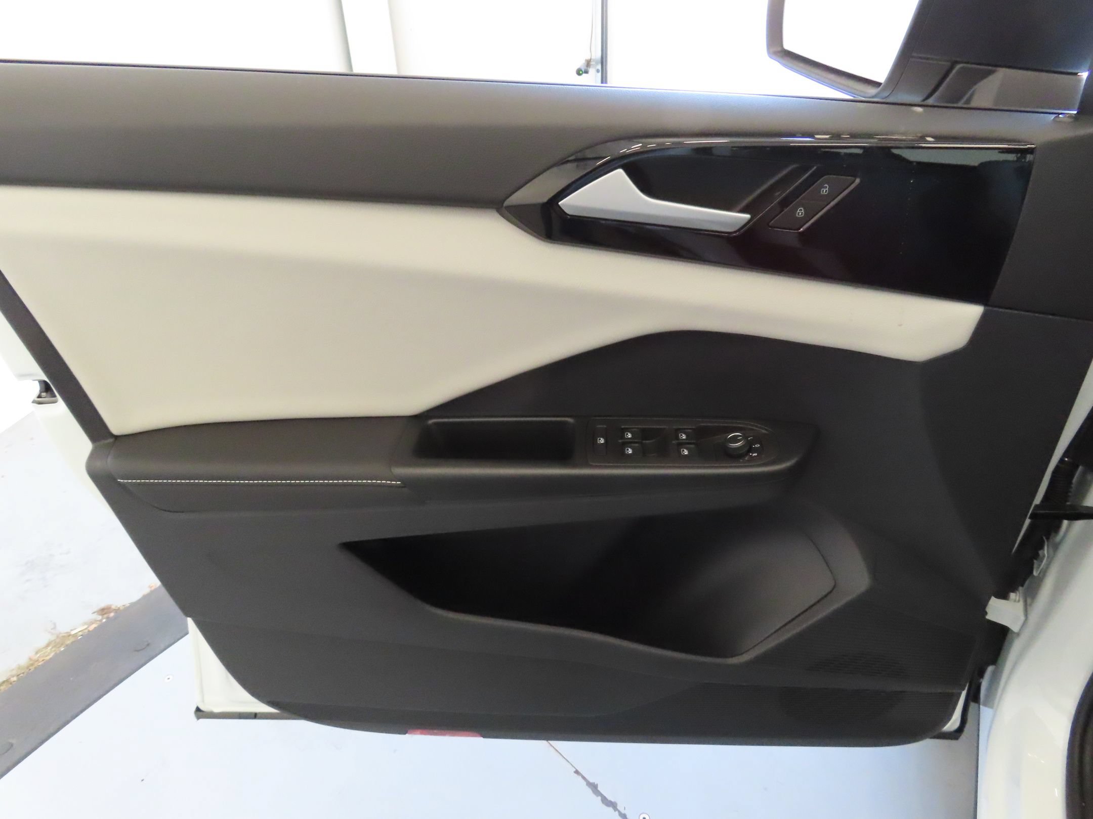 Certified 2026 Volkswagen Taos S FWD image 10