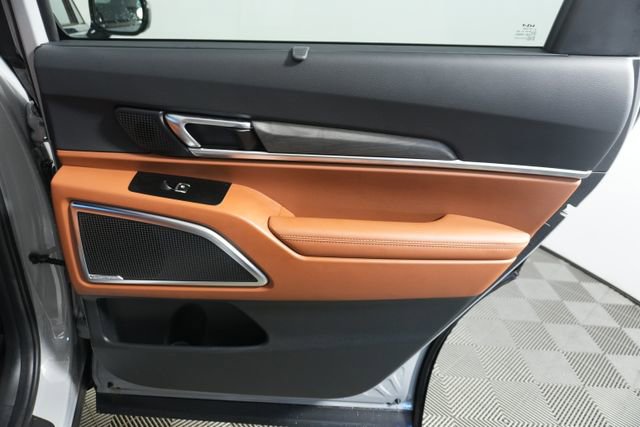 Used 2025 Kia Telluride SX X-Line image 40