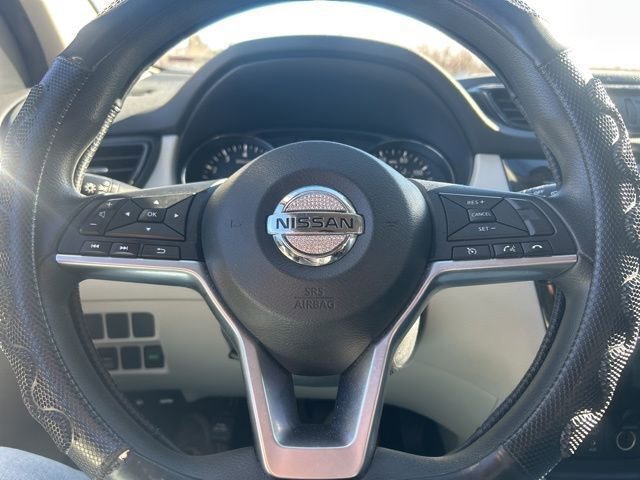 Used 2018 Nissan Rogue Sport SV image 14